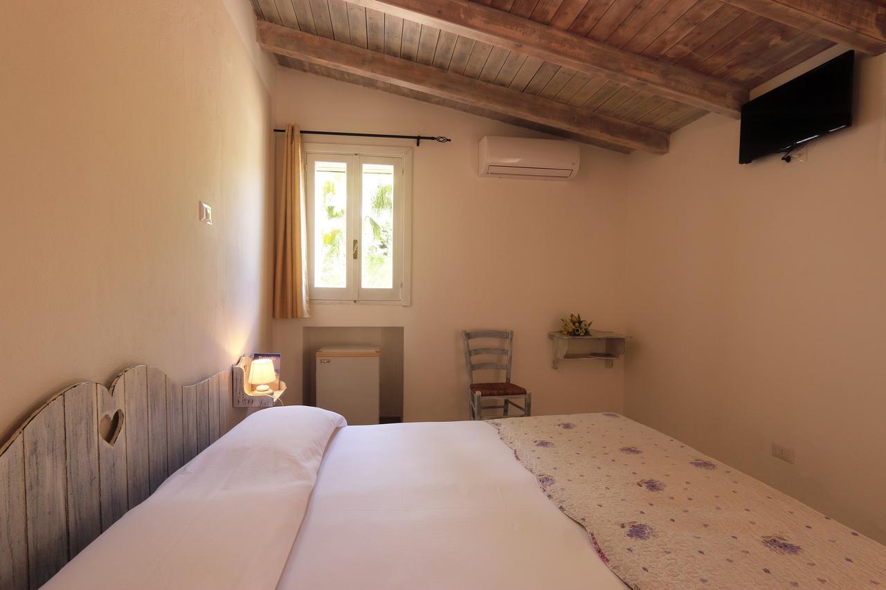 Allu Ruvezzu Bed & Breakfast Torre Mozza Exterior photo